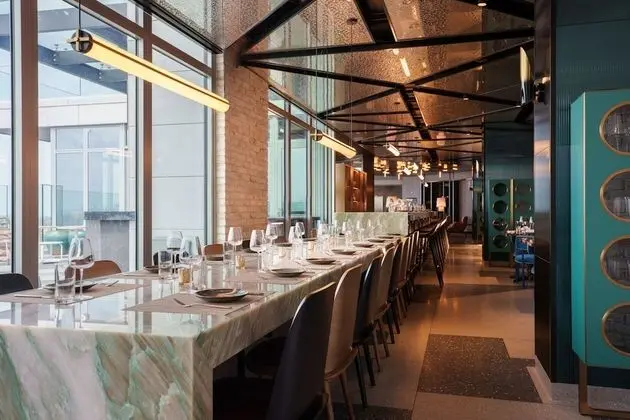 Renaissance New York Flushing Hotel at Tangram - Yerinde Yemek