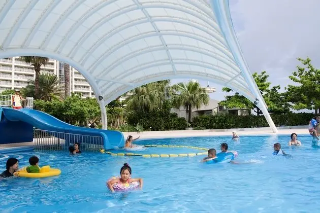 Renaissance Resort Okinawa - Havuz