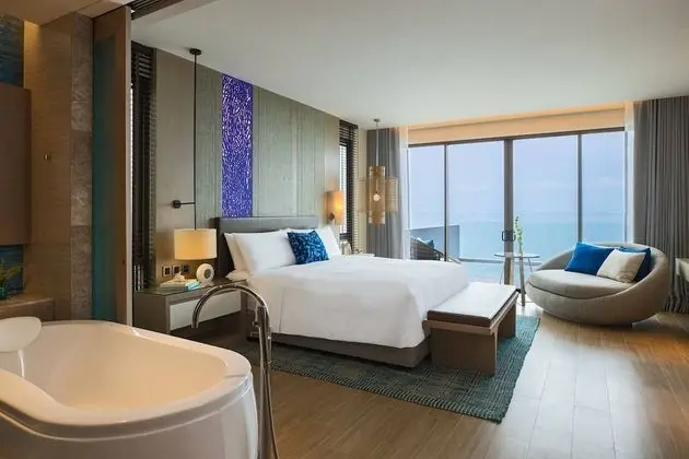Renaissance Pattaya Resort & Spa - Plaj