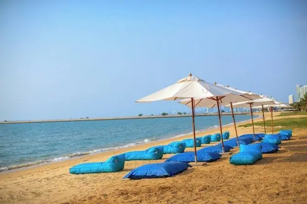 Renaissance Pattaya Resort & Spa - Plaj