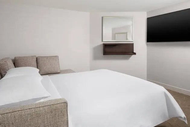 Renaissance Philadelphia Airport Hotel