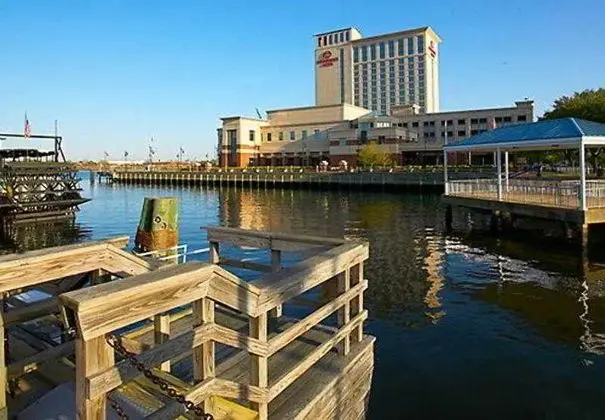 Renaissance Portsmouth-Norfolk Waterfront Hotel
