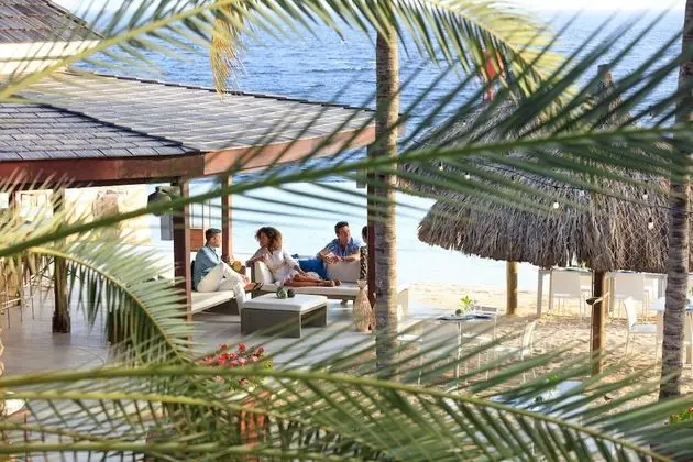 Renaissance Wind Creek Curacao Resort - Plaj