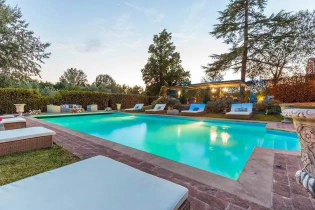 Renaissance Winery Villa Among THE Vineyards 9 Bedrooms 7 Baths Wifi AIR CON - Oda