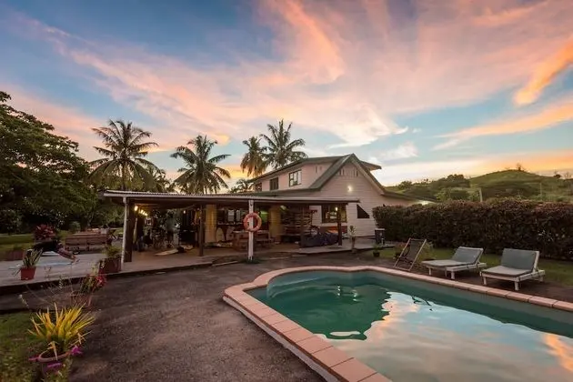 Rendezvous Surf Camp Fiji