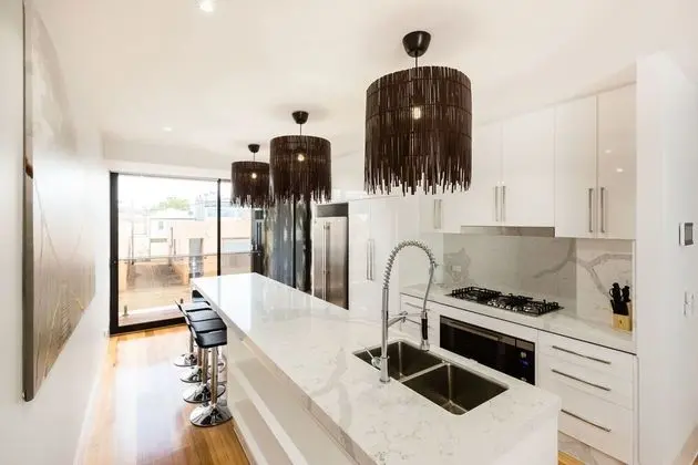 RENEE, 4BDR North Melbourne House - Mutfak