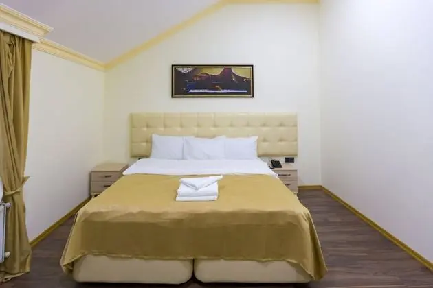 Renessans Hotel Baku - Oda