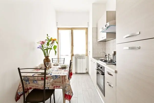 Renewed Balcony Flat with Green Garden - Mutfak