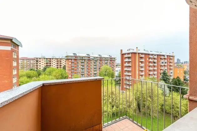 Renewed Balcony Flat with Green Garden - Oda Manzaraları