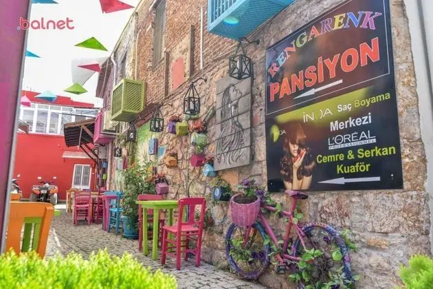 Rengarenk Pansiyon
