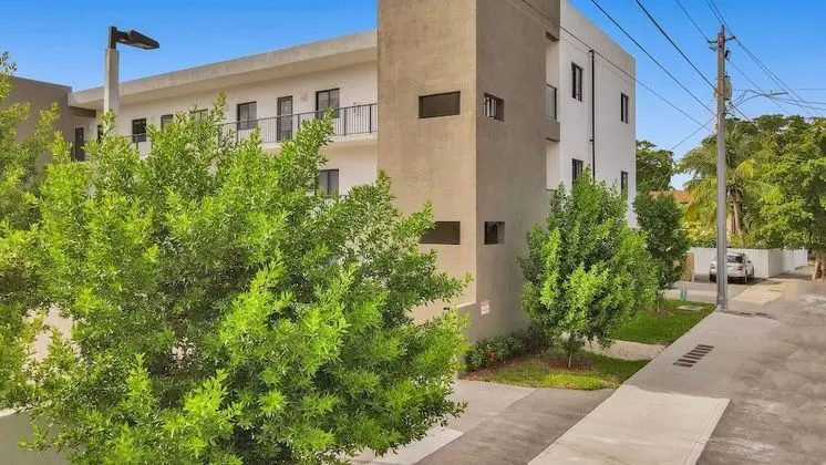 Rennzi Wynwood Apartments - Dış Mekan