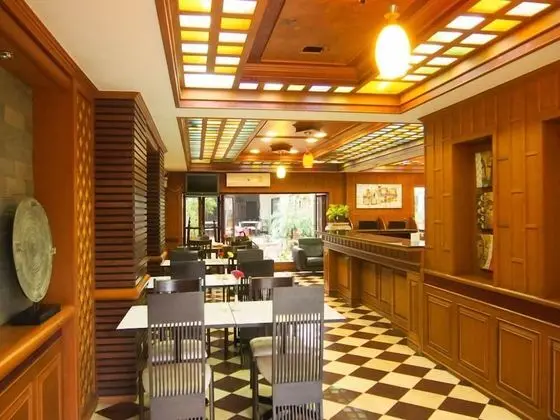 Renoir boutique hotel