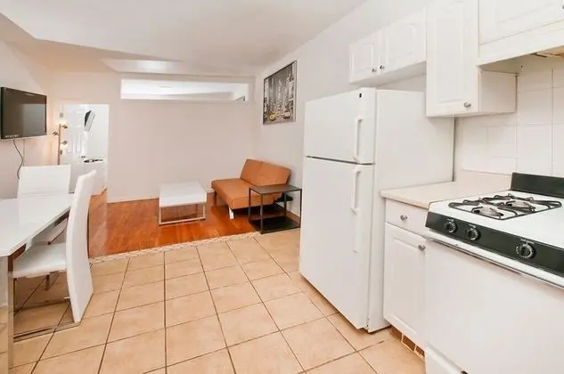 Renovated 2 BR on Upper East Side - Mutfak