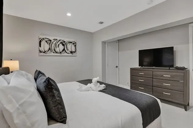 Renovated 5 Br Home with Heated Pool