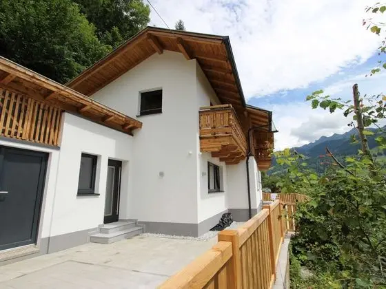 Renovated Holiday Home near Zell am See with Enclosed Garden - Öne Çıkan Resim