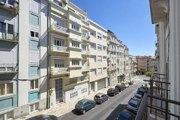 Renovated Spacious Baixa Apartment, By TimeCooler