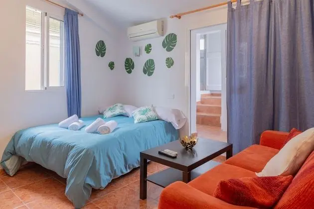 Rent&Dream apt Malaga Ballesteros 3 - 1