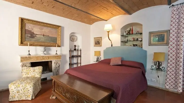 Rental in Rome Arco Ciambella Studio