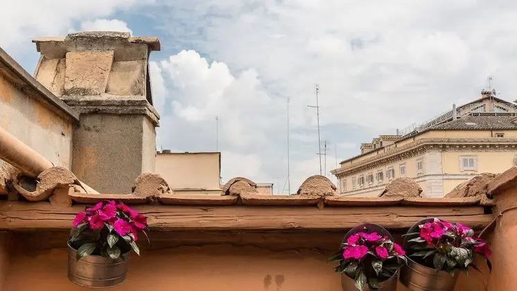 Rental in Rome Arco della Ciambella Penthouse - Dış Mekan
