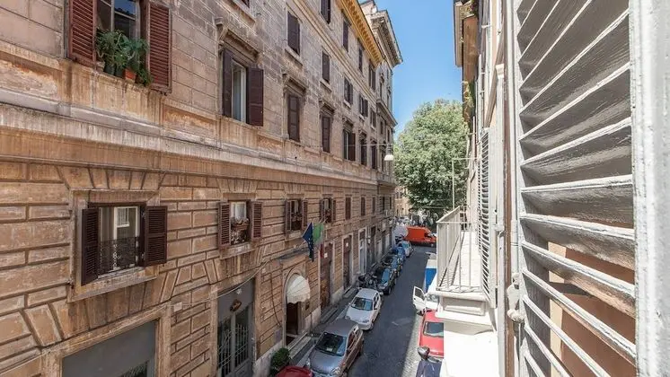 Rental in Rome Arenula Studio