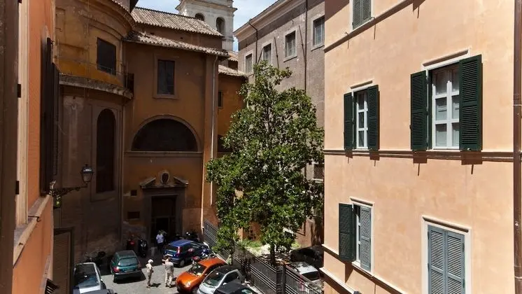 Rental In Rome Beato Angelico Apartment
