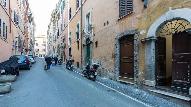 Rental in Rome Bernini Square - Dış Mekan