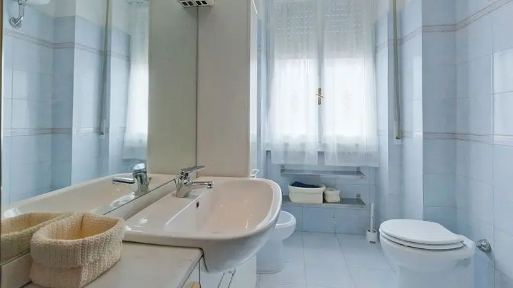 Rental In Rome Pateras Balcony Apartment - Banyo Tipleri