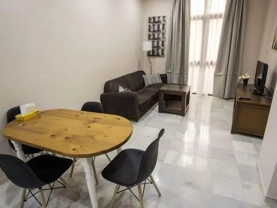 RentalSevilla Apartamento coqueto en el Barrio Santa Cruz - Öne Çıkan Resim