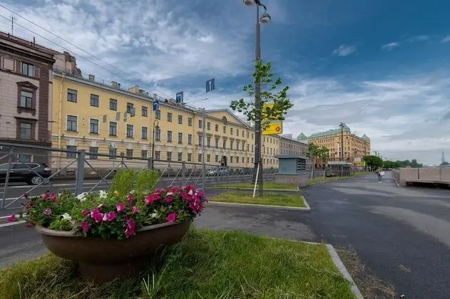 RentalSPb on Makarova embankment