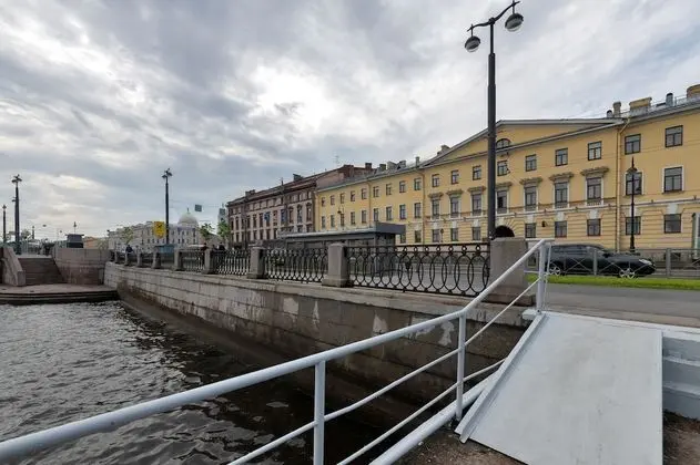 RentalSPb on Makarova embankment - Dış Mekan