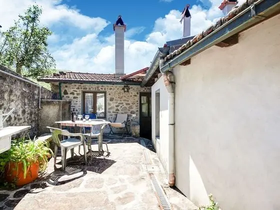 Reposeful Farmhouse in Bagni di Lucca With Private Terrace