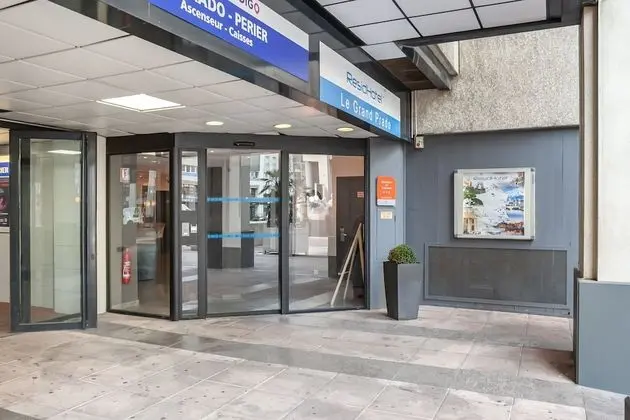 Residhotel Grand Prado - Dış Mekan