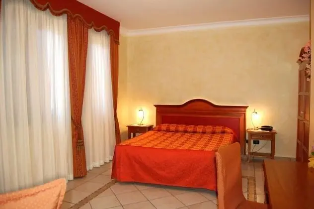 Residence Alberghiero Eolie - Oda