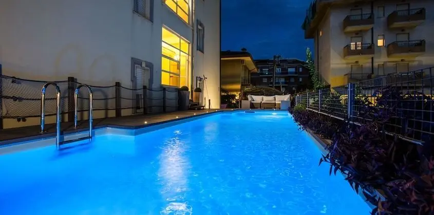 Residence Anchisemare - Havuz