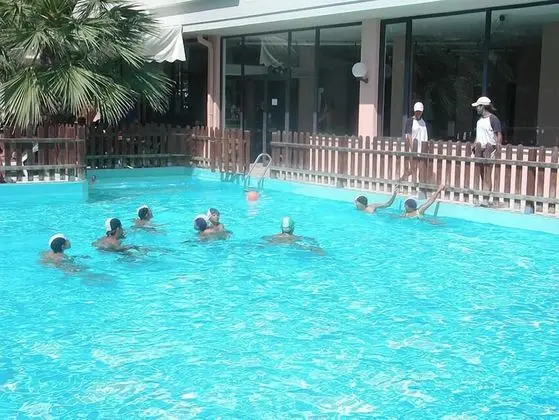 Residence Azzurro - Havuz