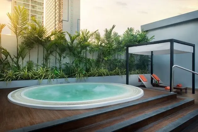 In Residence Bangkok Sukhumvit - Havuz
