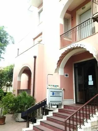 Residence Cherie - Dış Mekan
