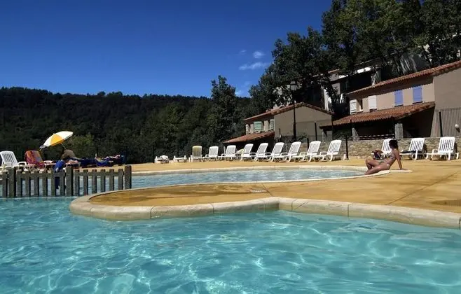 Résidence Club Odalys Le domaine des Hauts de Salavas - Havuz