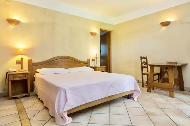 Residence con piscina a 250 mt dal mare - Oda