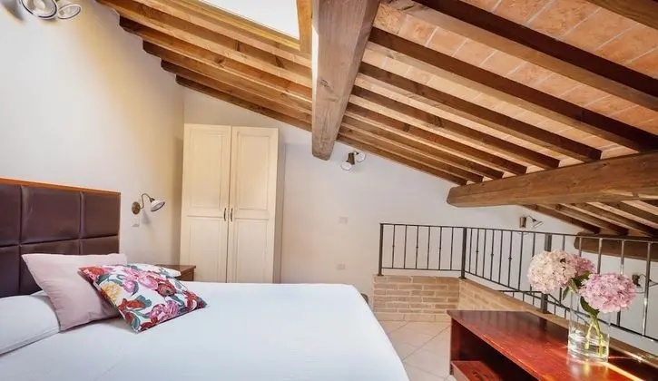 Residence con piscina a Vada A.C WIFI