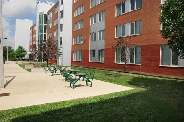 Residence & Conference Centre - Brampton - Dış Mekan