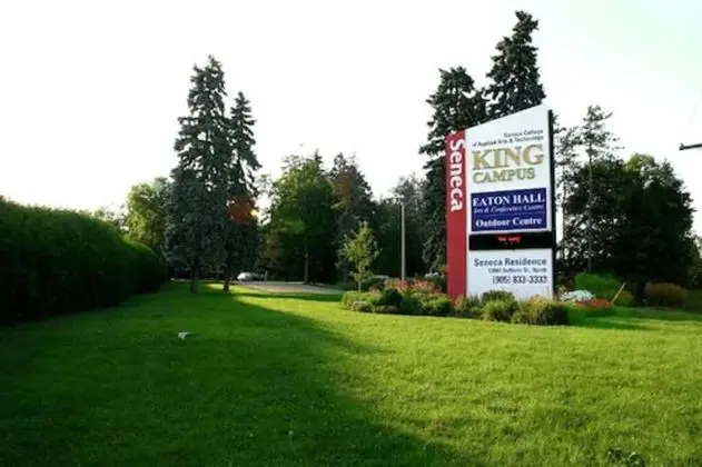 Residence & Conference Centre - King City - Dış Mekan