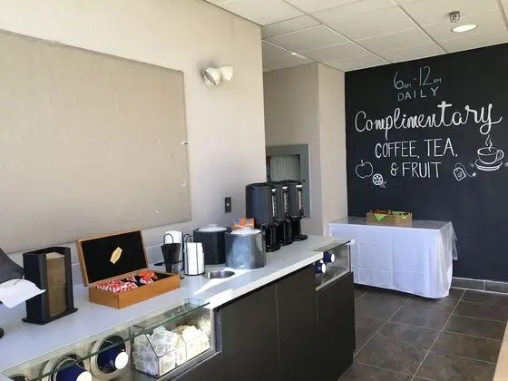 Residence & Conference Centre - Oshawa - Yerinde Yemek
