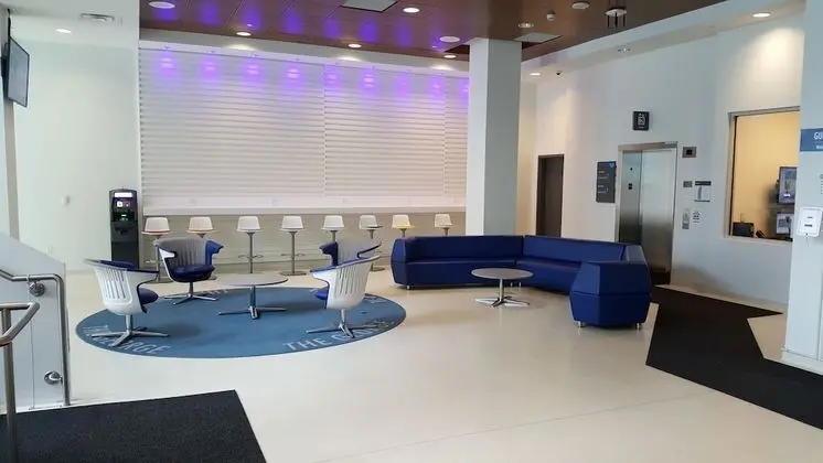 Residence & Conference Centre - Toronto Downtown - George Brown College - Campus Accommodation - Lobi