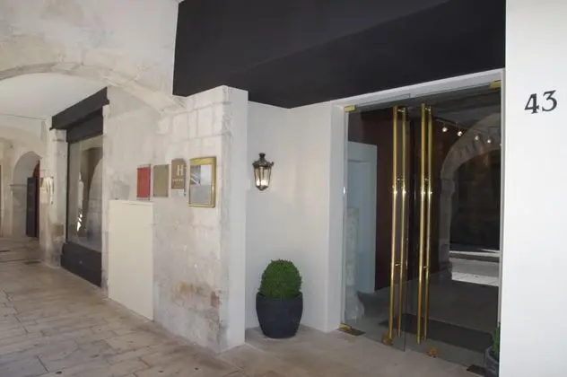 Residence De France- Residence