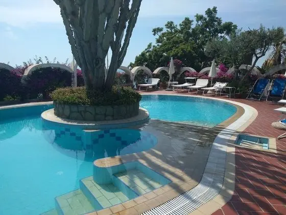 Residence Giardino del Sole - Havuz