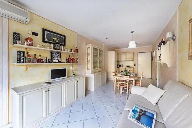 Residence Villa Giulia 5 03 With Pool by Wonderful Italy - Oda