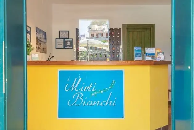 Residence I Mirti Bianchi - Lobi