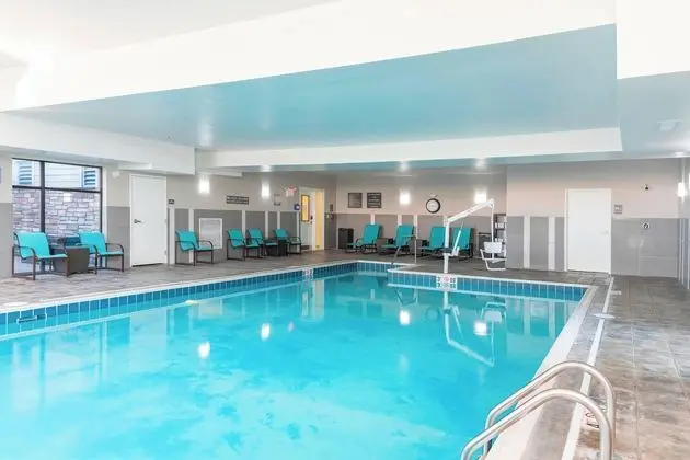 Residence Inn Akron South/Green - Havuz
