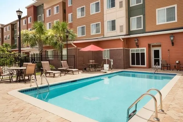 Residence Inn Charleston North/Ashley Phosphate - Havuz